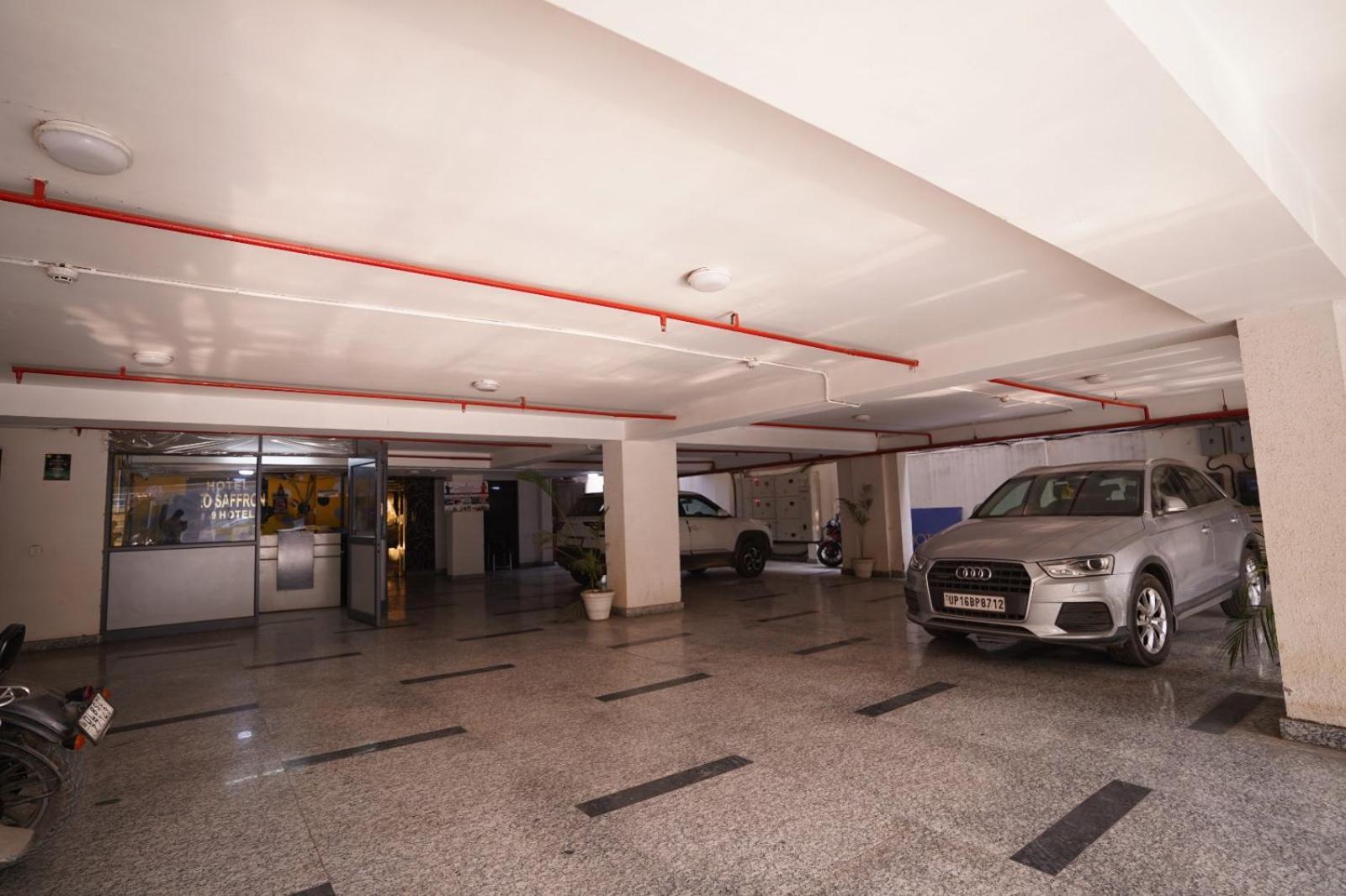 Hotel Leo Saffron - Pitampura Delhi (National Capital Territory of India) Exterior foto